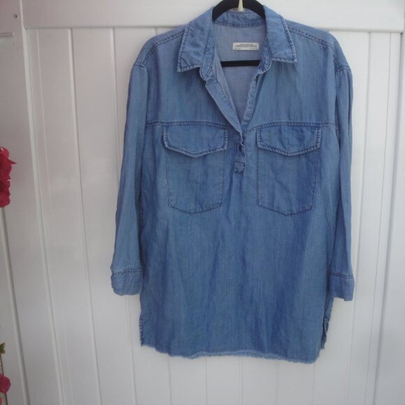 ZARA Blouse Women's Size Med Blue Chambray Denim Collection Distressed - Picture 2 of 5